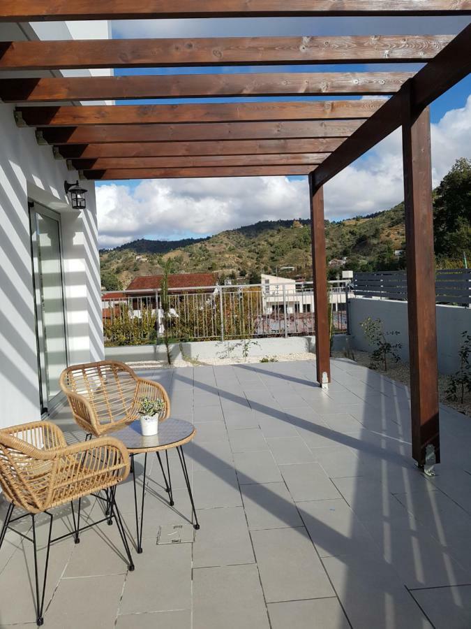 Evmelia Kakopetria Suites Екстериор снимка