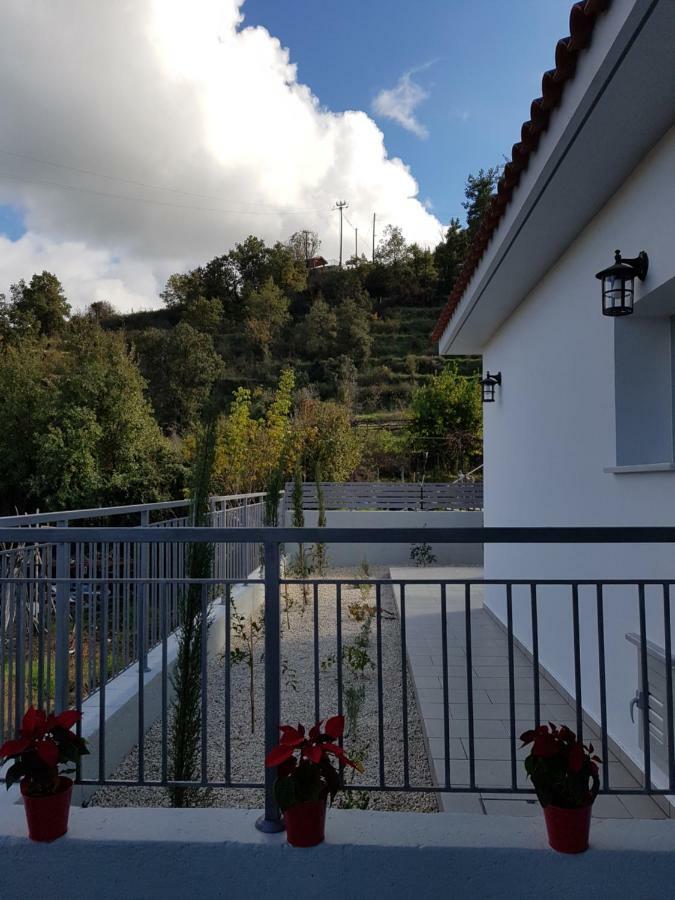 Evmelia Kakopetria Suites Екстериор снимка