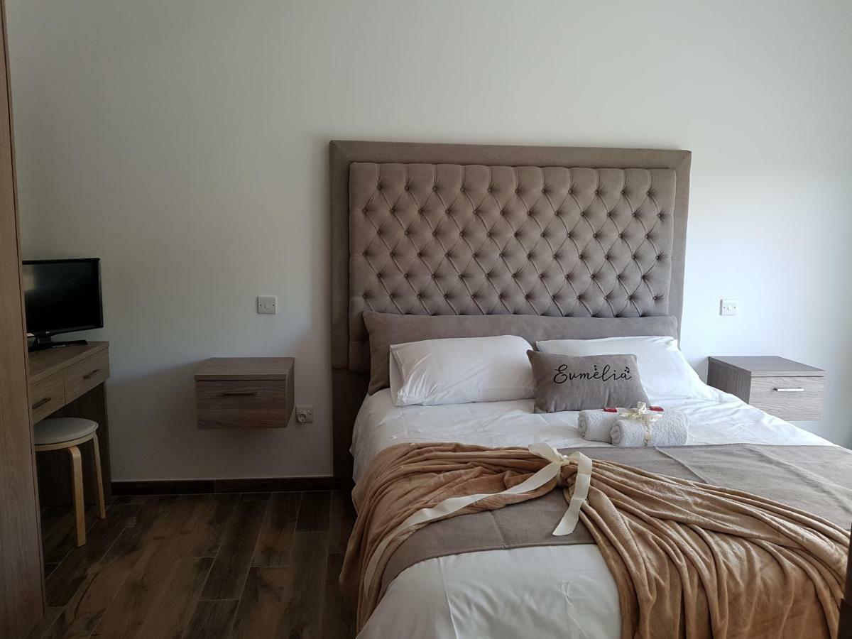 Evmelia Kakopetria Suites Екстериор снимка